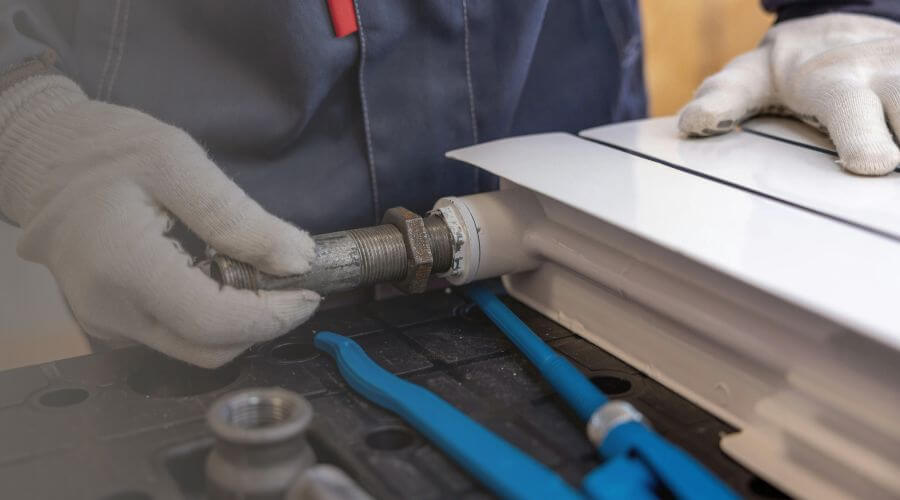 Expert burst pipe repair services in Chauvin, LA